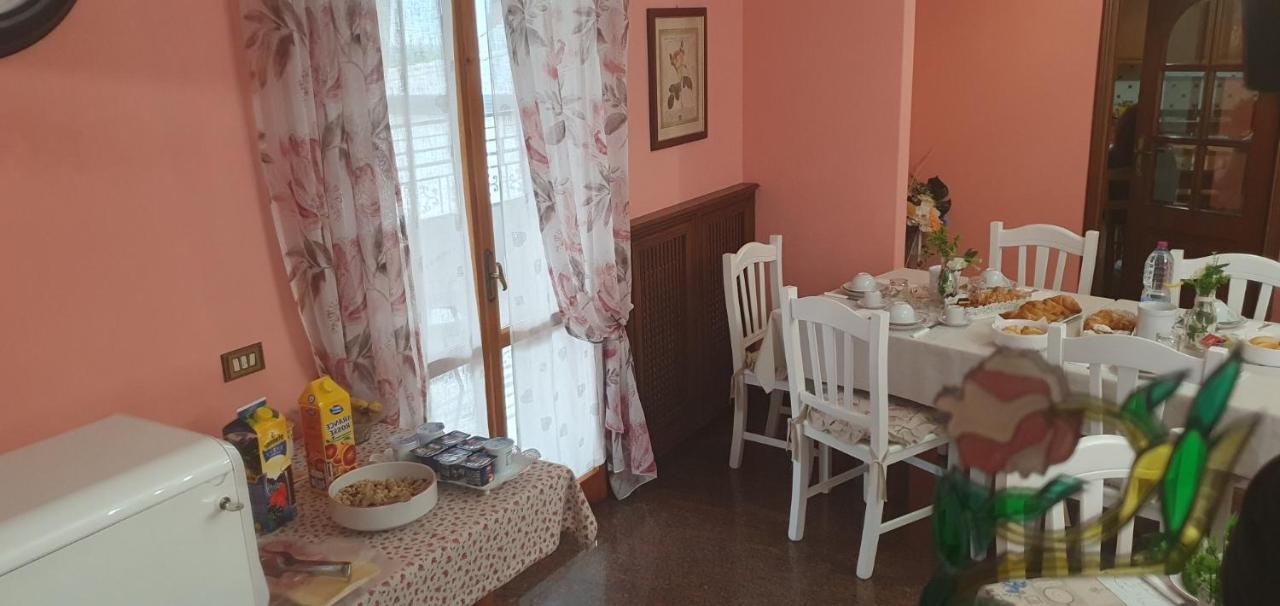 Andrea Affittacamere E B&B Solignano Nuovo Eksteriør bilde